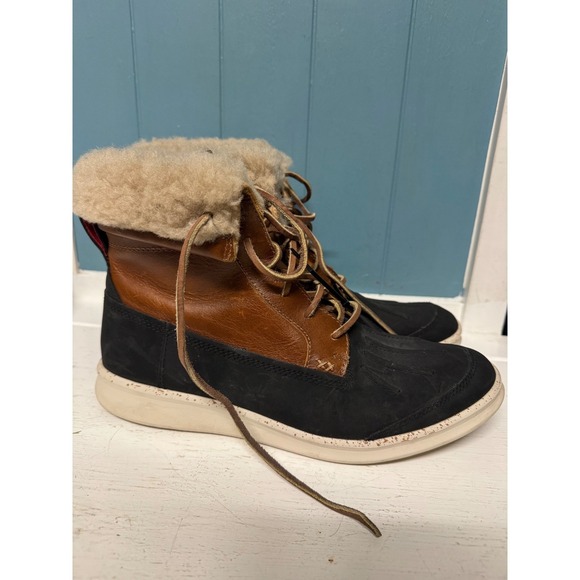 UGG Miwo Duck Boot Mens 9 Black Chestnut Leather Sheepskin Waterproof Boots main image 7
